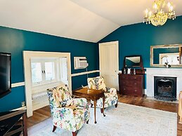 The Hamilton Hoppin House