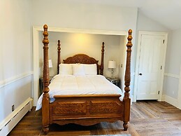 The Hamilton Hoppin House