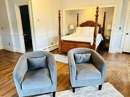 The Hamilton Hoppin House