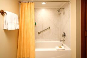Whaler Resort by KBM