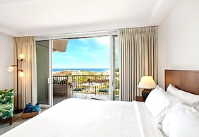 Whaler Resort by KBM