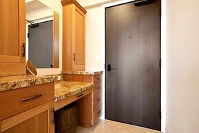 Whaler Resort by KBM