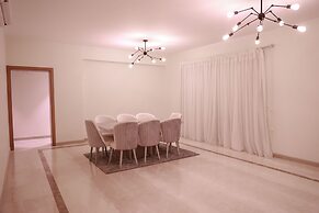 4 BDR Apt. - Boulevard Mivida