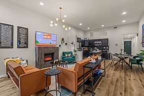 Charming Historic Gem Heart of Philly 2B