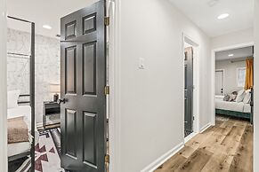 Charming Historic Gem Heart of Philly 2B