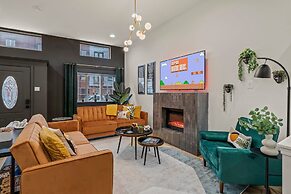 Charming Historic Gem Heart of Philly 2B