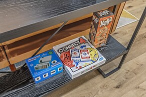 Charming Historic Gem Heart of Philly 2B