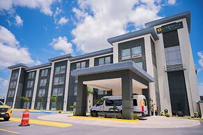 La Quinta by Wyndham Reynosa