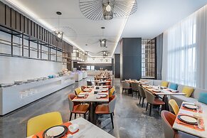 Holiday Inn Taiyuan Sunshine by IHG