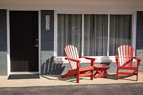 The Lakehouse Inn at Sledd Creek