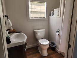 The Lakehouse Inn at Sledd Creek