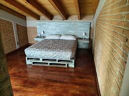 Casa Ndomi Valle de Bravo