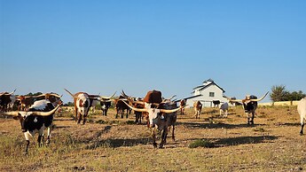 Twin Canyons Ranch Luxury Ranch Villas
