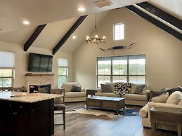 Twin Canyons Ranch Luxury Ranch Villas