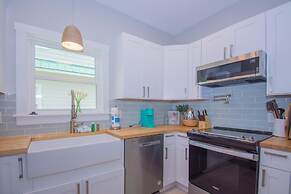 Charming 2 Bed 2 Bath Home Near Ocean Creek Golf Course