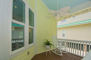 Charming 2 Bed 2 Bath Home Near Ocean Creek Golf Course