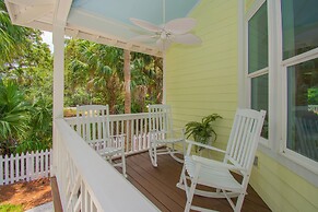 Charming 2 Bed 2 Bath Home Near Ocean Creek Golf Course