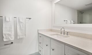 401 Captain John Fripp Villa