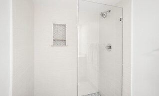 401 Captain John Fripp Villa