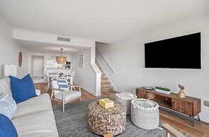 409 Captain John Fripp Villa