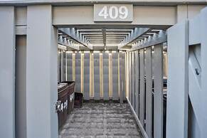 409 Captain John Fripp Villa