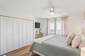 409 Captain John Fripp Villa