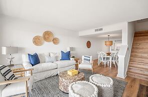 409 Captain John Fripp Villa