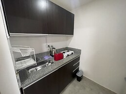 Modern Studio With Open Views, Pool, and 24-hour Security