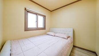 Boeryeong Rainbow Oceanview Pension