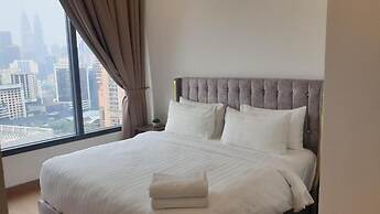 Lucentia Residence by Moonlight Park