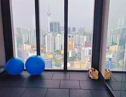 Lucentia Residence by Moonlight Park