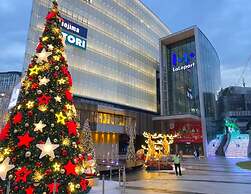 Lucentia Residence by Moonlight Park