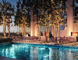 Lucentia Residence by Moonlight Park