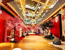 Lucentia Residence by Moonlight Park