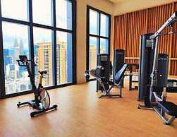 Lucentia Residence by Moonlight Park