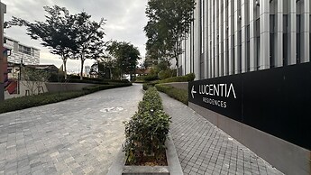 Lucentia Residence by Moonlight Park