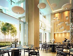 Lucentia Residence by Moonlight Park