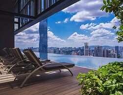 Lucentia Residence by Moonlight Park