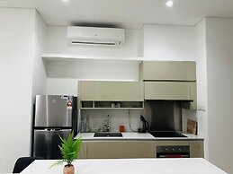 Lucentia Residence by Moonlight Park