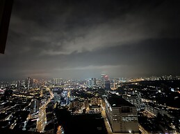 Lucentia Residence by Moonlight Park