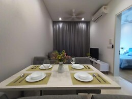 Lucentia Residence by Moonlight Park