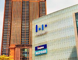 Lucentia Residence by Moonlight Park