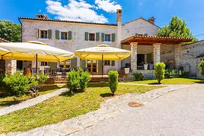 Villa Damiana in Domijani i