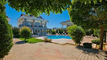 Orka Crystal Villa in Oludeniz