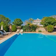 Orka Crystal Villa in Oludeniz