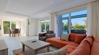 Orka Crystal Villa in Oludeniz