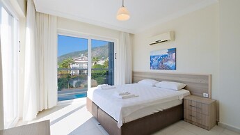 Orka Crystal Villa in Oludeniz