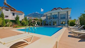 Orka Crystal Villa in Oludeniz
