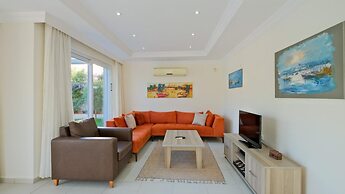 Orka Crystal Villa in Oludeniz