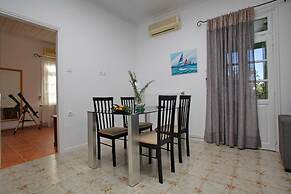 Cherry Cottage in Skopelos